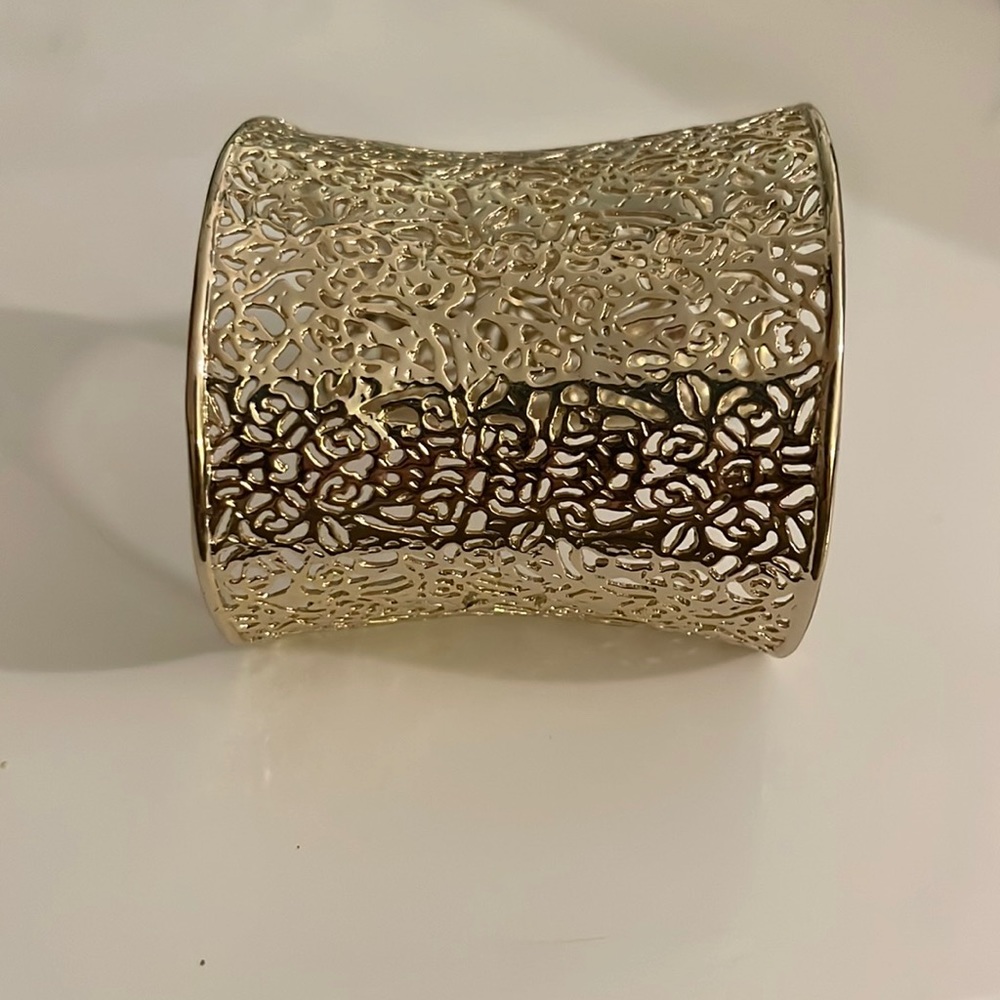 Kendra Scott Gold Cuff